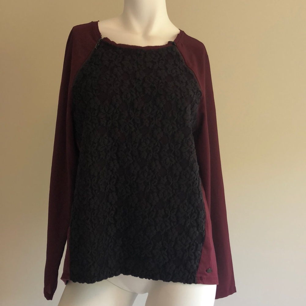 🦋2/$15 Miss Sixty long sleeve shirt